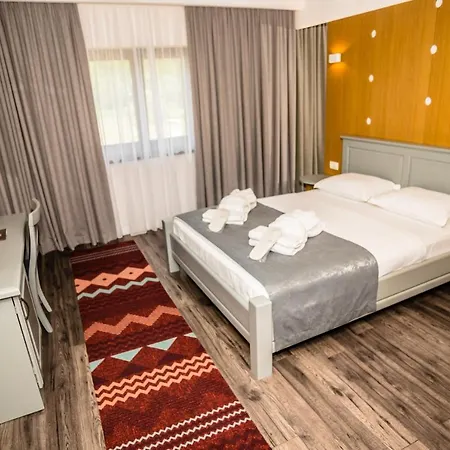 Turisticko Naselje Natura Art-hotel Opal Art 酒店 4*