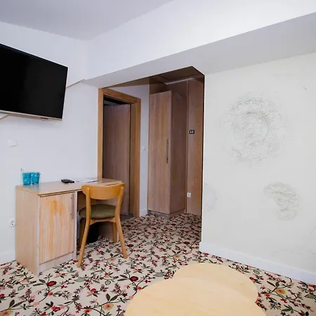 Ξενοδοχείο Turisticko Naselje Natura Art-hotel Opal Art 4*