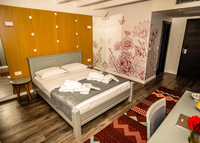 Turisticko Naselje Natura Art-hotel Opal Art Hotel 4*