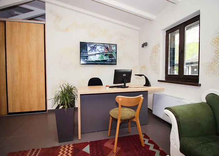 Turisticko Naselje Natura Art-hotel Opal Art Lohovo